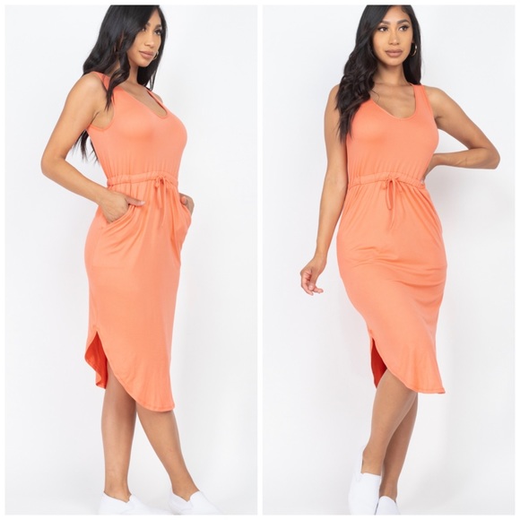 Drawstring midi dress in flamingo or cloud blue - Picture 4 of 5